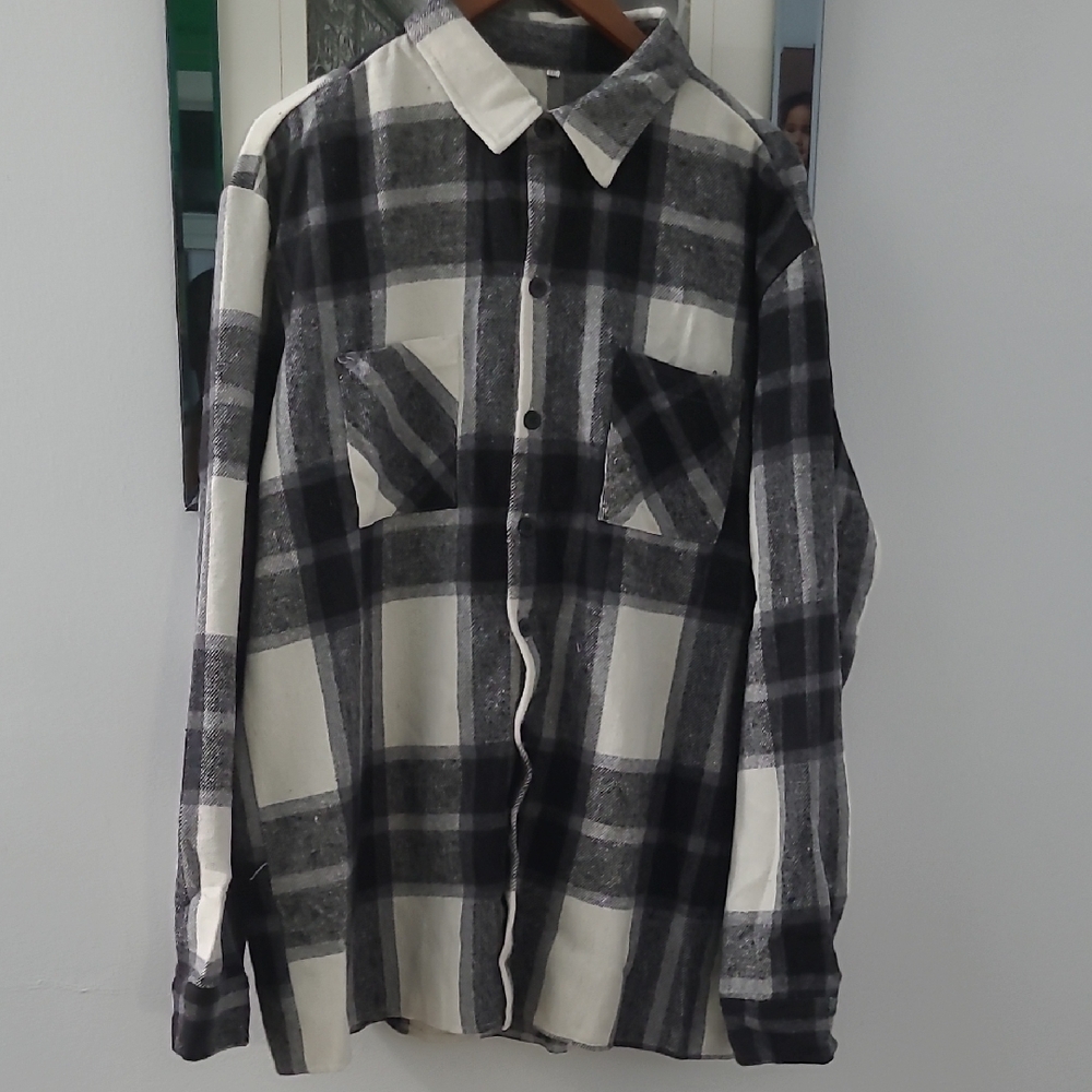 Black and White Plaid Casual Button Down Shirt